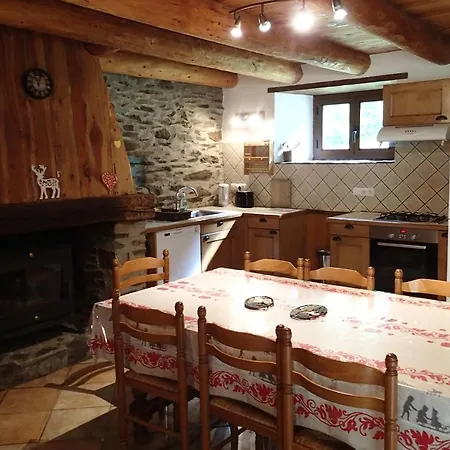 Artiguelongue Grange Restauree Loudenvielle