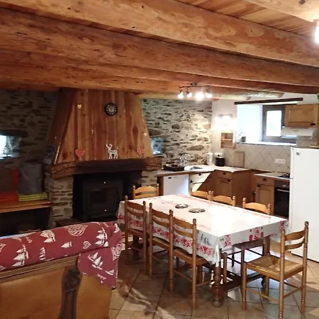 Artiguelongue Grange Restaurée Hébergement de vacances